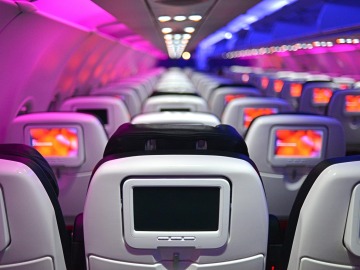 Las aerolíneas podrían eliminar las pantallas en sus asientos Las aerolíneas podrían eliminar las pantallas en sus asientos