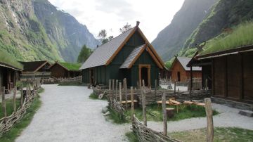 ¿Sabías que en Noruega existe un pueblo vikingo en el que viven como ...