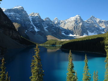 Valle de los Diez Picos y lago Moraine, Alberta, Canadá Valle de los Diez Picos y lago Moraine, Alberta, Canadá